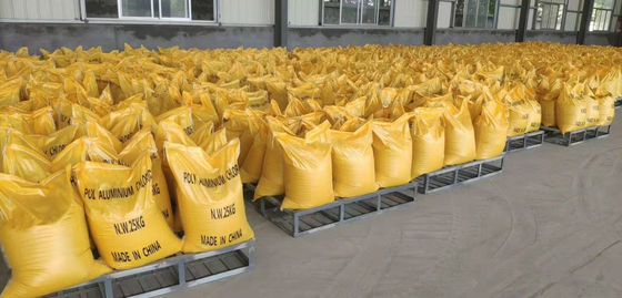 High Effective 26%-31% Powdery Poly Aluminium Chloride Uses In Paper Industry