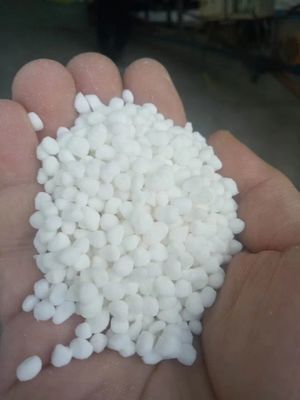 نوع الأسمدة NH42So4 كبريتات الأمونيوم الحبيبات N 21% S 24%